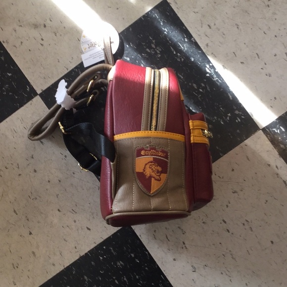 Harry Potter Weasley Mini Backpack - Picture 3 of 3